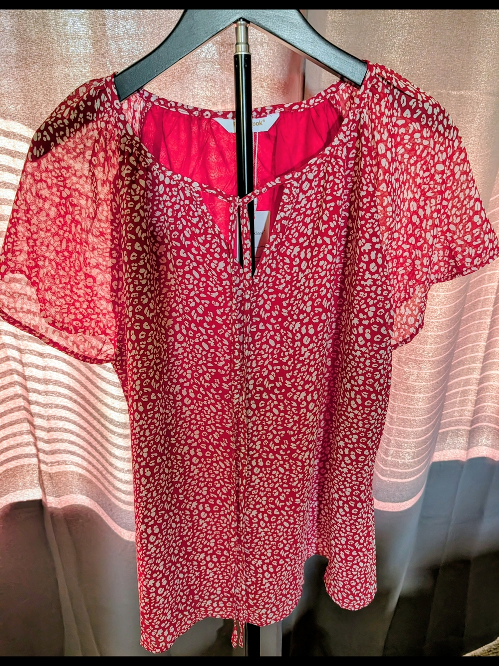 Women’s Red Printed Short-Sleeve Tie-Neck Blouse